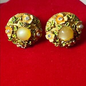 My Fair Lady Cufflinks by BSK. Exquisitely done with Floral Enamel & Rhinestones